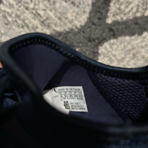 Adidas NMD R1 Collegiate Navy EE6675 - Picture 8 of 10